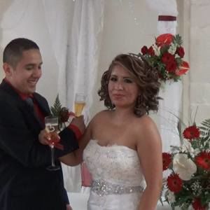 Meet your Posher, Yaneth